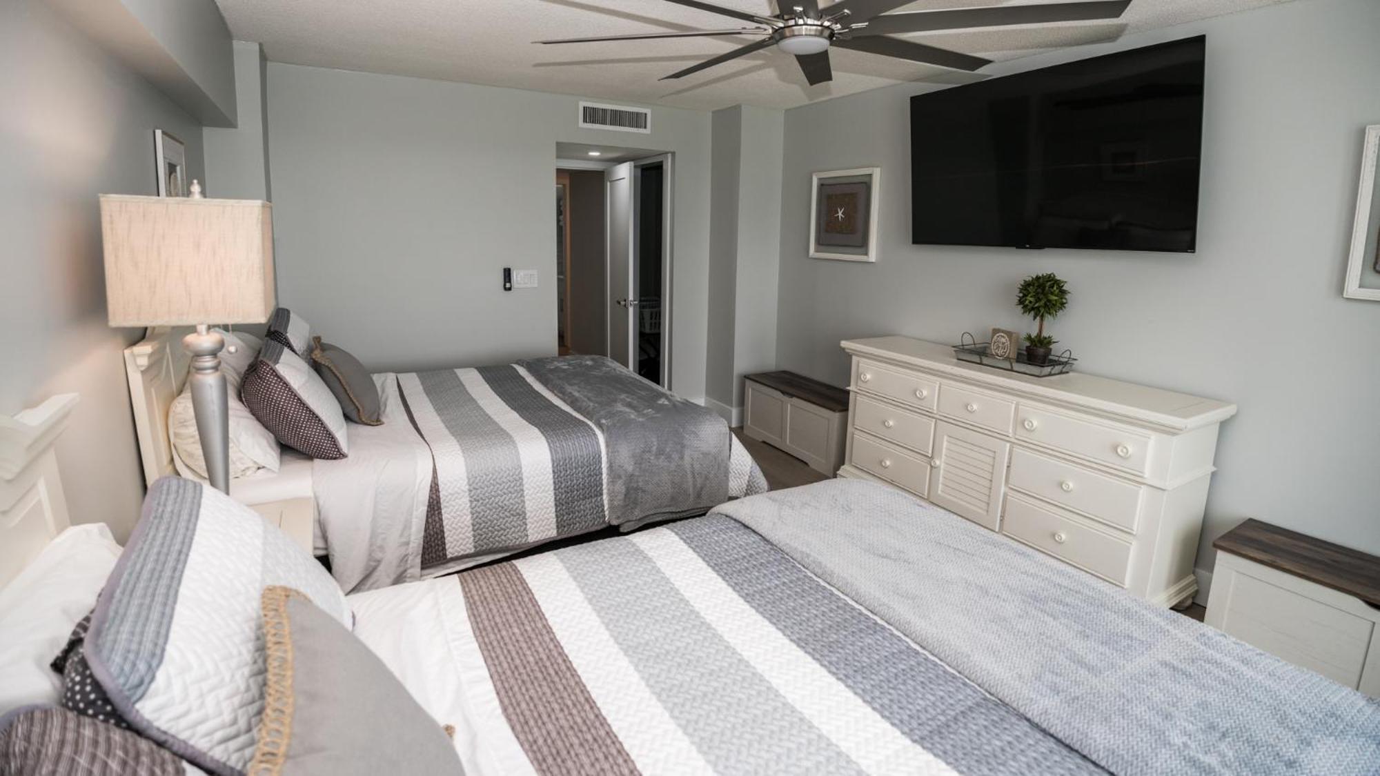 New Rental - 3Br 3Ba Corner Beachfront - 2024 Remodel - 3 Pools, Tiki Hut, Gym, Tennis 파나마 시티 외부 사진